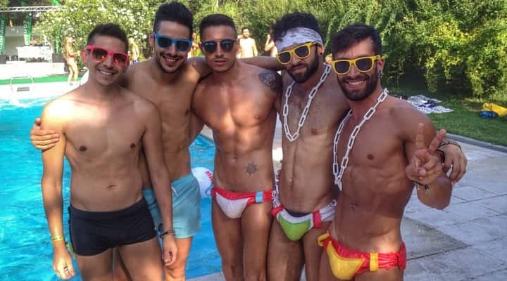 Gay Men Parties 32